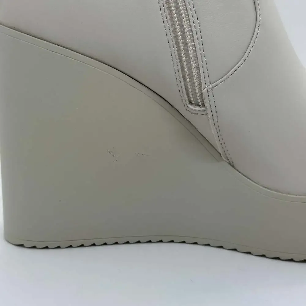 NEW! Steve Madden Witness Wedge Bootie in Bone - Picture 3 of 9